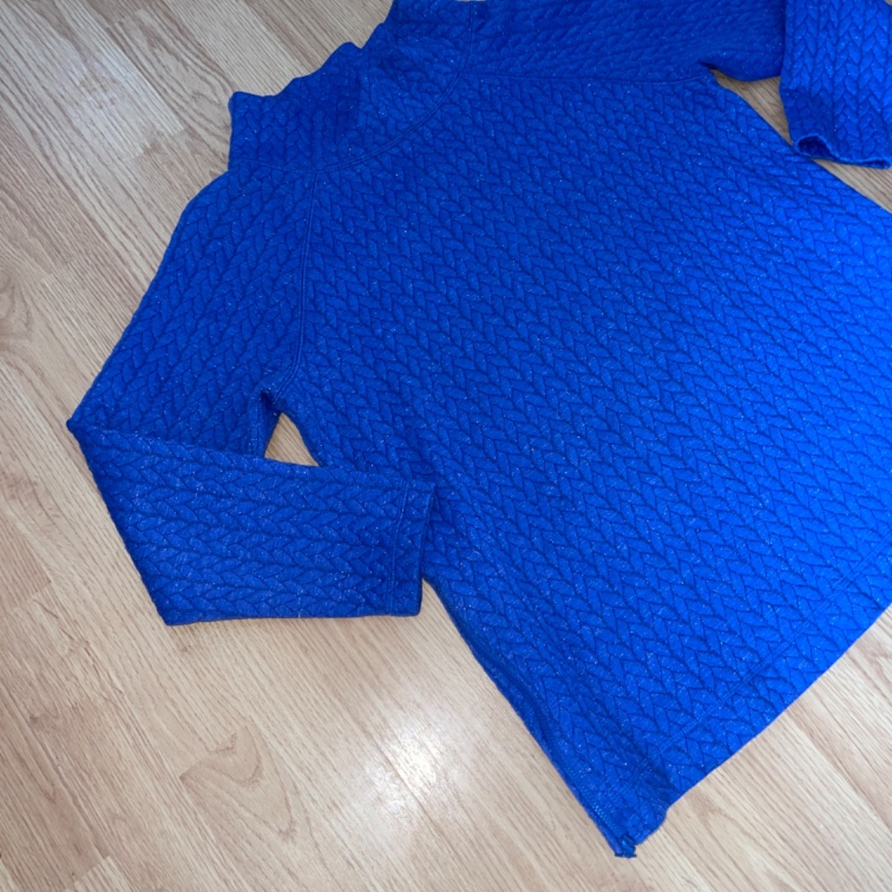 T By Talbots Blue Shimmer Quilted Side Zip Pullover Size 1X - Picture 4 of 8